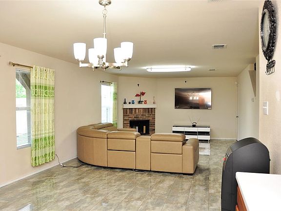 5th image of 8401 Shining Waters Ln