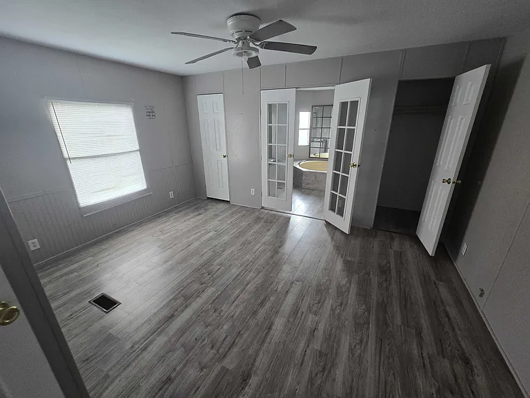 Oak Creek Estates MHC — Photo 82