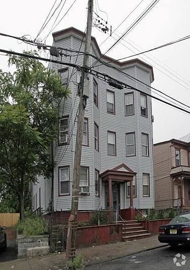 1st image of 43-45 Jasper St APT 3