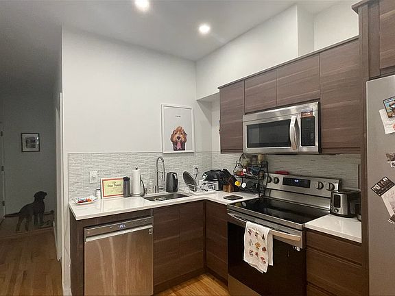 5th image of 506 6th Ave #2L