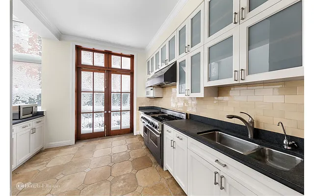 Sold by Douglas Elliman | media 3