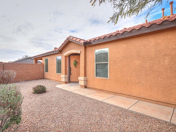 2nd image of 39961 W Hayden Dr