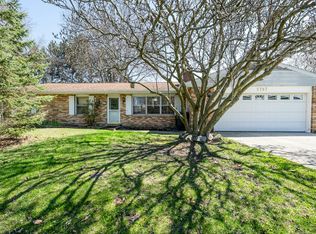 5787 Demorrow Rd, Stevensville, MI 49127