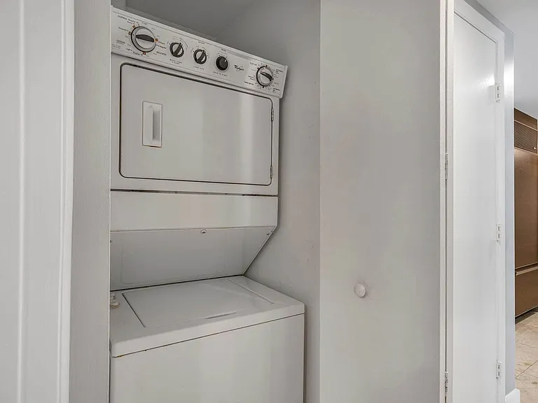 Washer/Dryer