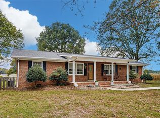 5042 Hoover Hill Rd, Trinity, NC 27370