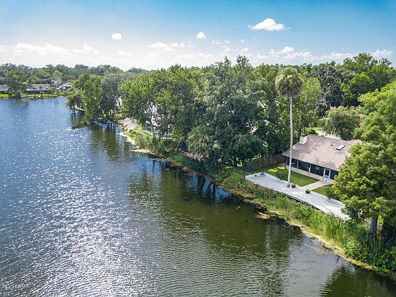 3rd image of 540 Sandy Oaks Blvd