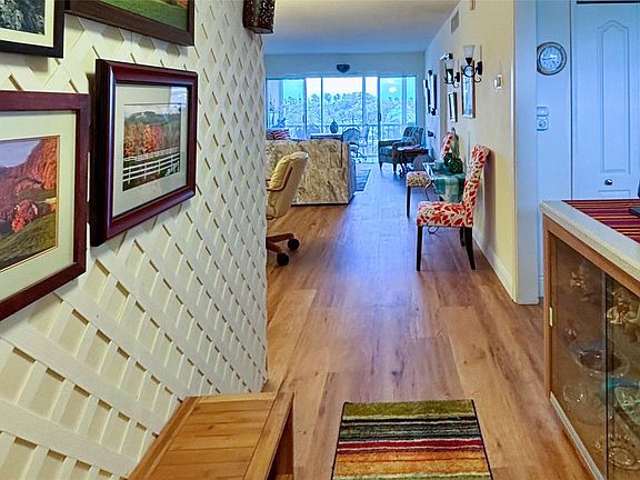 3rd image of 105 NE 19th Avenue #460