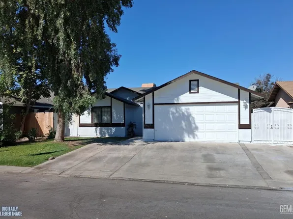 5913 Stone Bridge Ln, Bakersfield, CA 93313