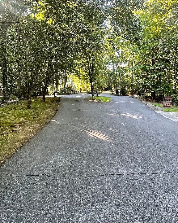 1st image of 2131 Old Orchard Ln