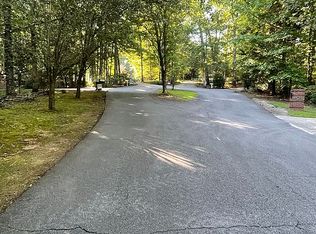 2131 Old Orchard Ln, Canton, GA 30114