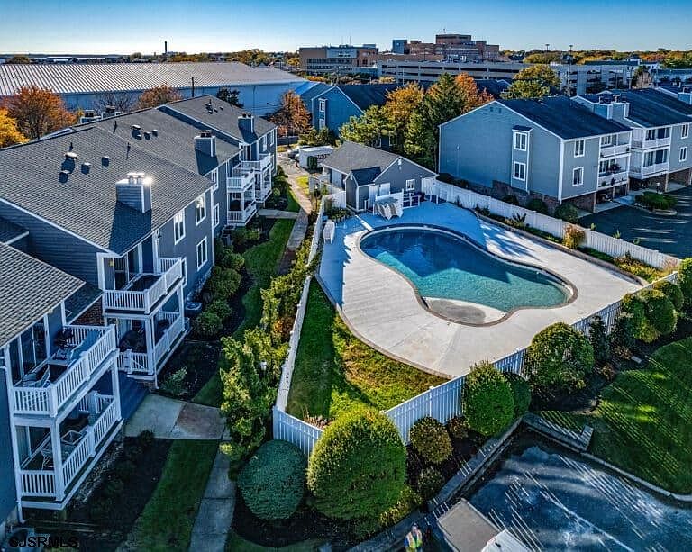 1st image of 301 Harbour Cv #301