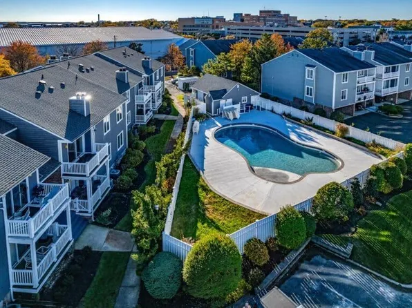 301 Harbour Cv #301, Somers Pt, NJ 08244