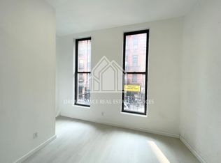 12 Mott St #2, New York, NY 10013