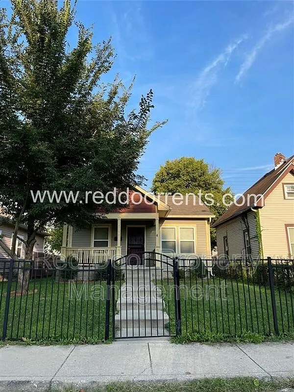 3159 Graceland Ave photo 1