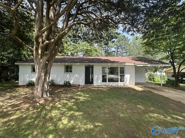308 Harolds Dr NW, Huntsville, AL 35806