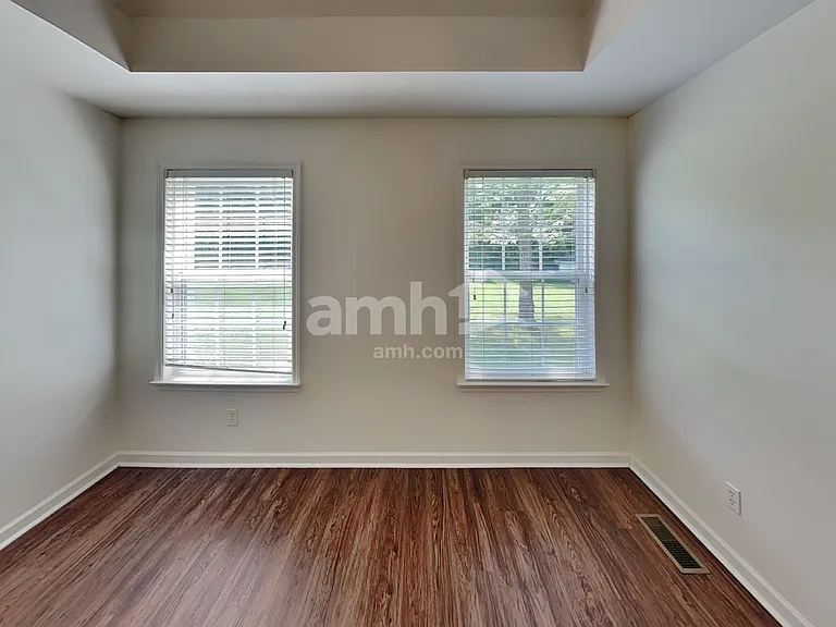 1914 Amacher Dr — Photo 8