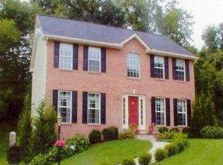807 Saint Cecilia Ct, Cranberry Township, PA 16066