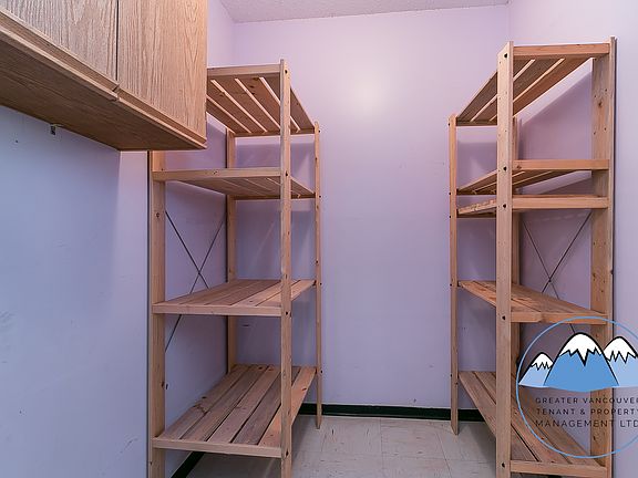 5th image of 1945 Woodway Pl #856660