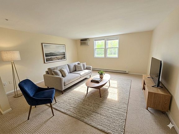 2nd image of 870 Haverhill St APT 13C