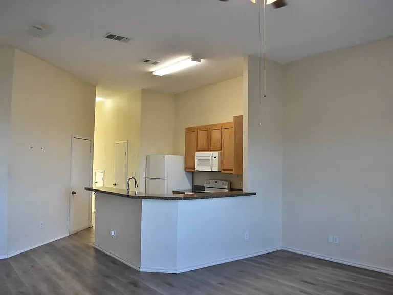 1052 Agape Ct #3 — Photo 2