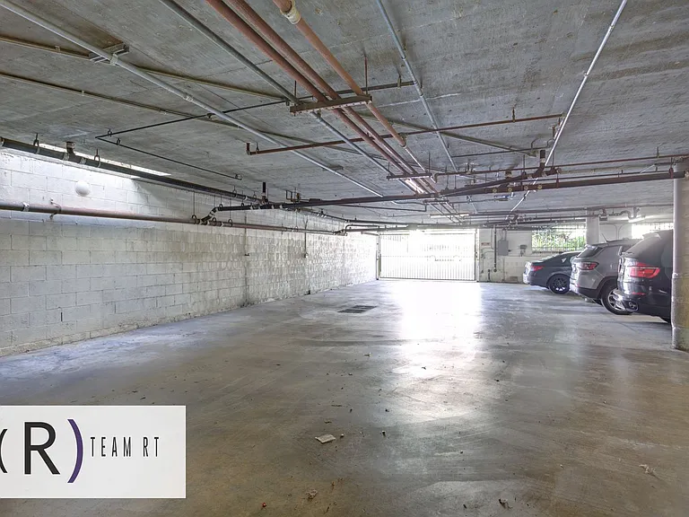 2020 20th St #6 — Photo 48