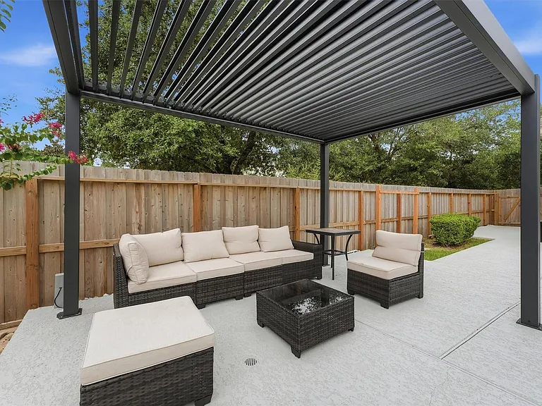 15815 Mossy Shores Ct — Photo 26