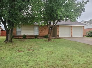 1007 SW 61st St, Lawton, OK 73505