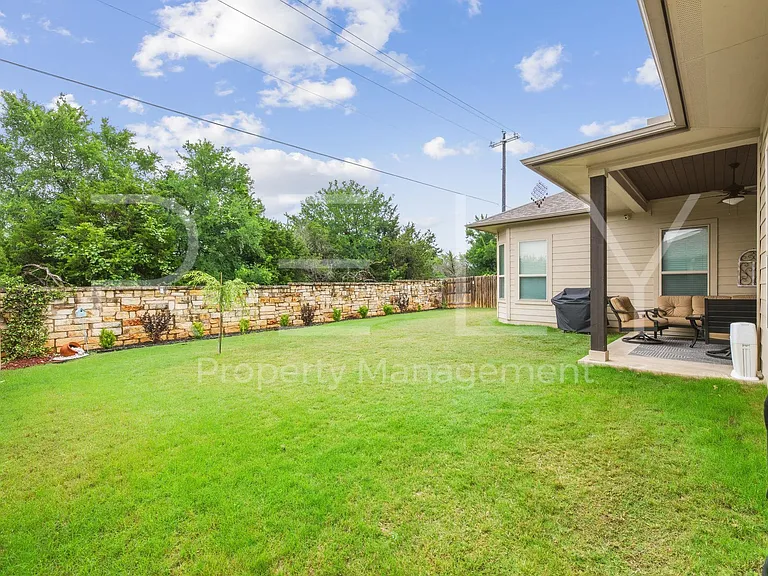 240 Cross Timbers Dr — Photo 36