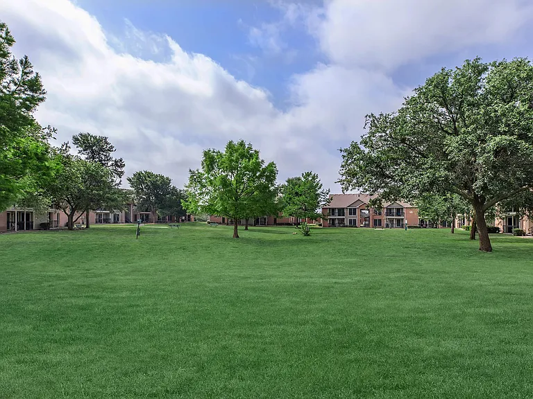 Garden Gate Apartments Ft. Worth — Photo 33