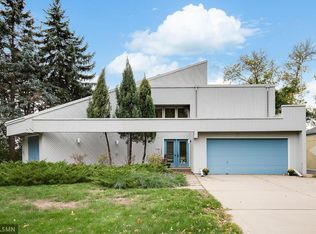 7885 Chesshire Ln N, Maple Grove, MN 55311