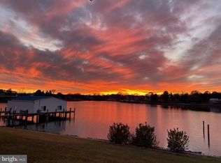 24502 Half Pone Point Rd, Hollywood, MD 20636