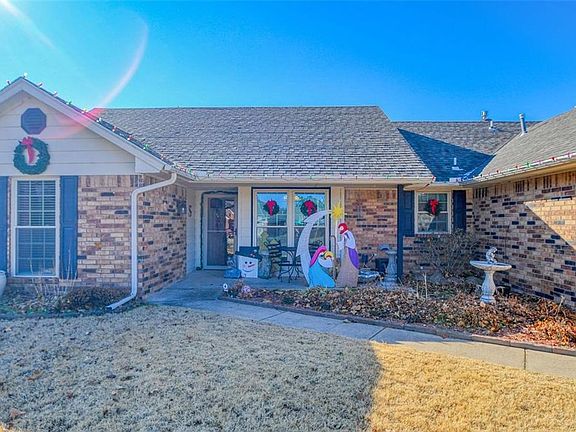 2nd image of 13237 Moccasin Ln