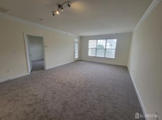 367 Samuel Cir, Sayreville, NJ 08872