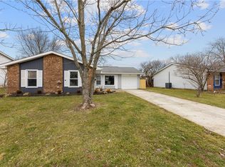 906 Tradewind Dr, Mason, OH 45040