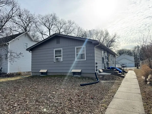 413 Moro St APT 2, Manhattan, KS 66502