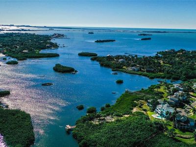 100 Sanctuary Dr, Crystal Beach, FL, 34681