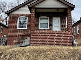 7083 Pernod Ave, Saint Louis, MO