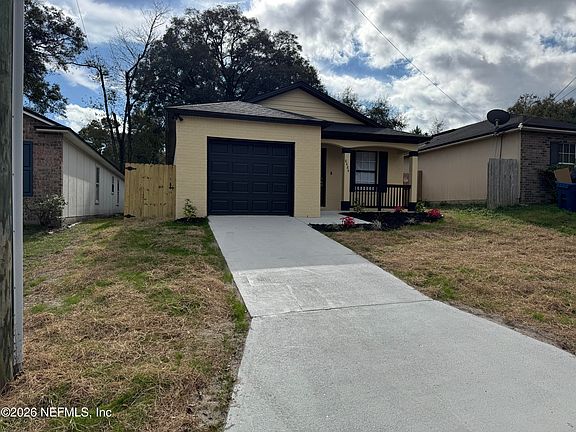 2nd image of 8484 INDIA Avenue
