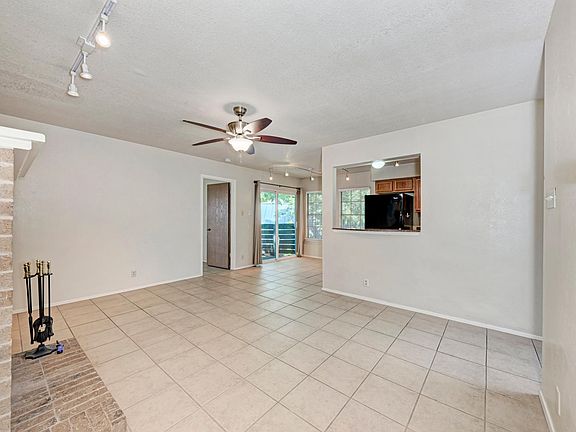 5th image of 2106 Nickerson St #205
