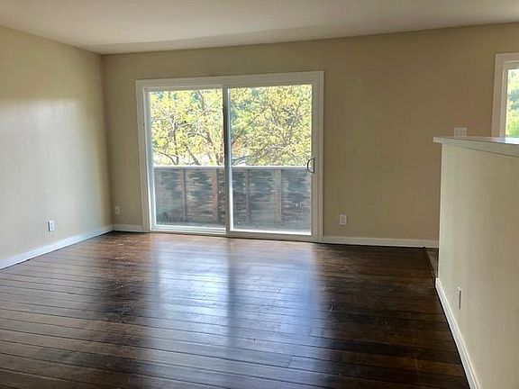 4th image of 1788 Sir Francis Drake Blvd APT 4