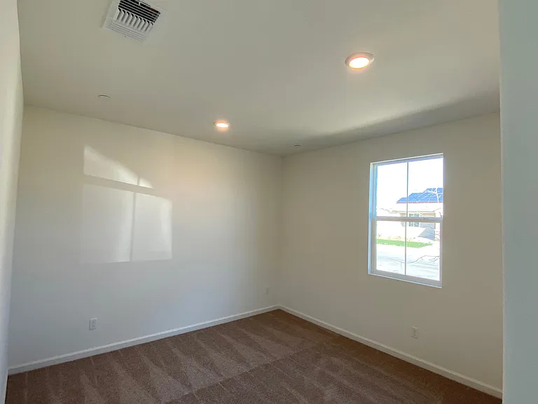 7199 E University Ave — Photo 28