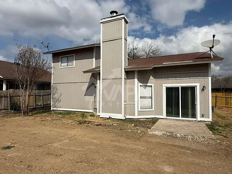 8750 Shallow Ridge Dr — Photo 18