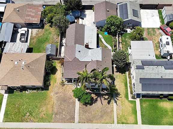 3rd image of 10239 Garfield Ave