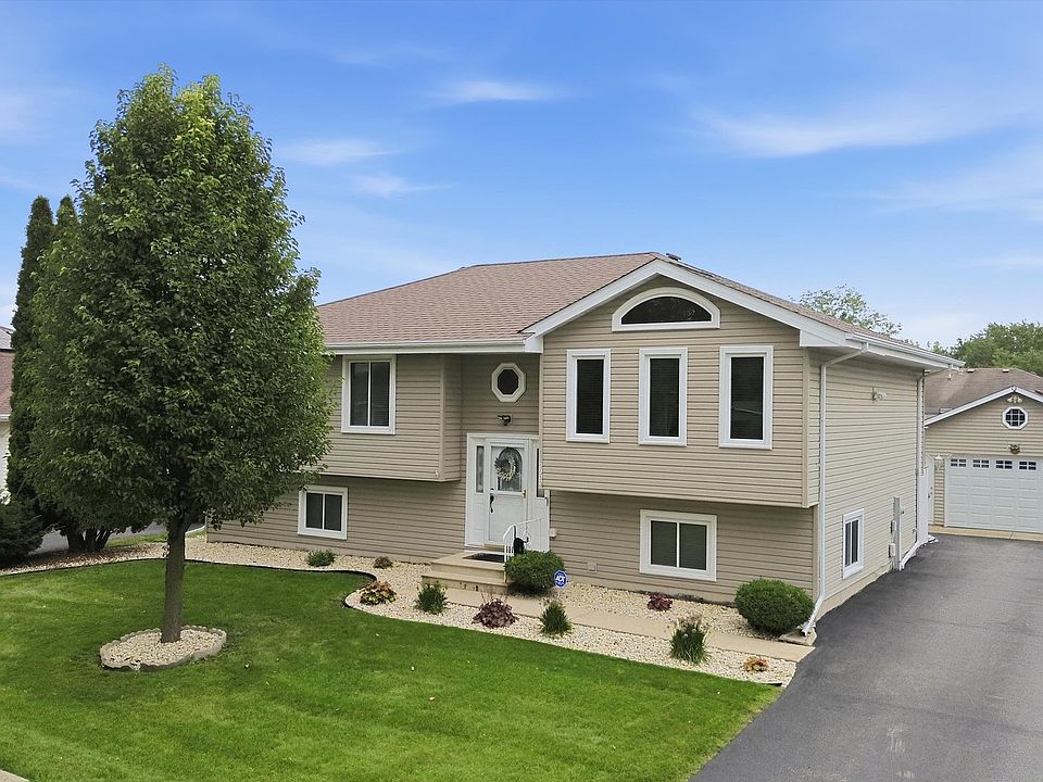 1st image of 2902 Streitz Dr