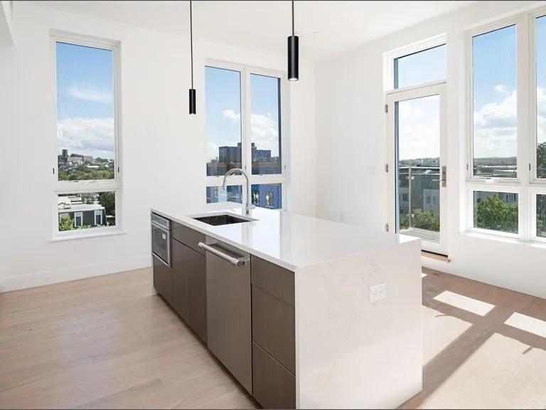 20 W 5th St #6-B — Photo 1