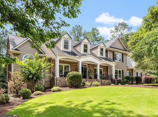510 Stonehaven Dr, Fayetteville, GA
