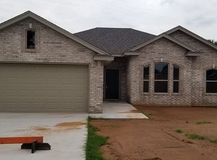 602 Charlotte Ave, Burkburnett, TX 76354