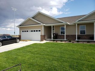 414 Jenny Ln #A, Heyworth, IL