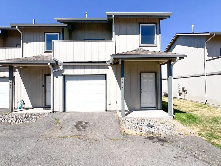 5511 Glenridge Way — Photo 1
