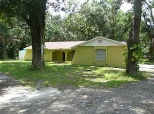 6022 Maple Ln, Tampa, FL 33610